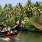 Navegant en backwater per Kerala